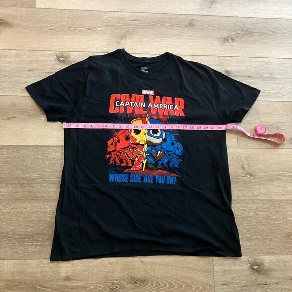 Funko Pop Captain America Tee | Large - Picture 4 of 7